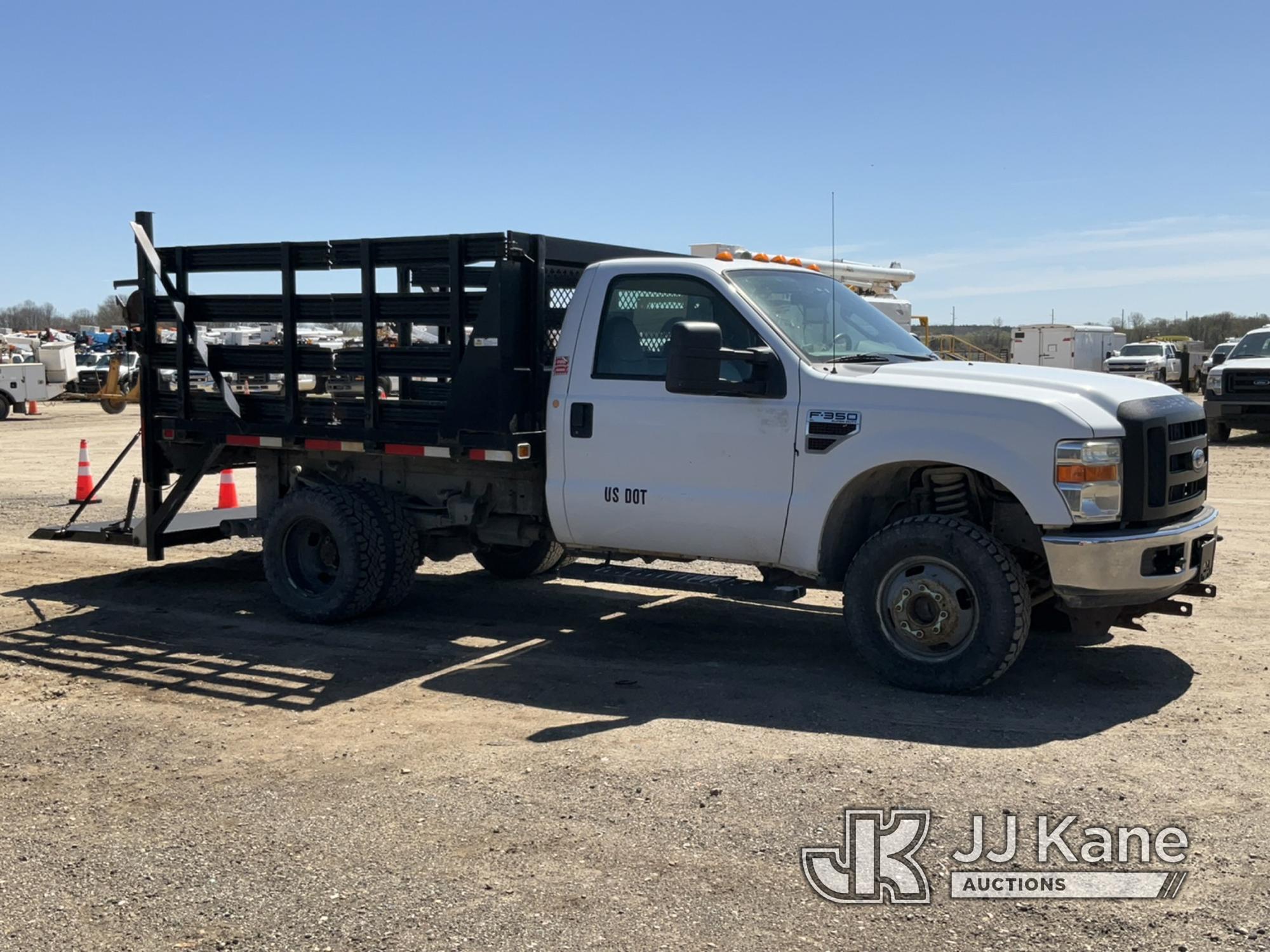 (Charlotte, MI) 2008 Ford F350 4x4 Flatbed Truck Runs, Moves, Rust, Rotted Boards On Bed