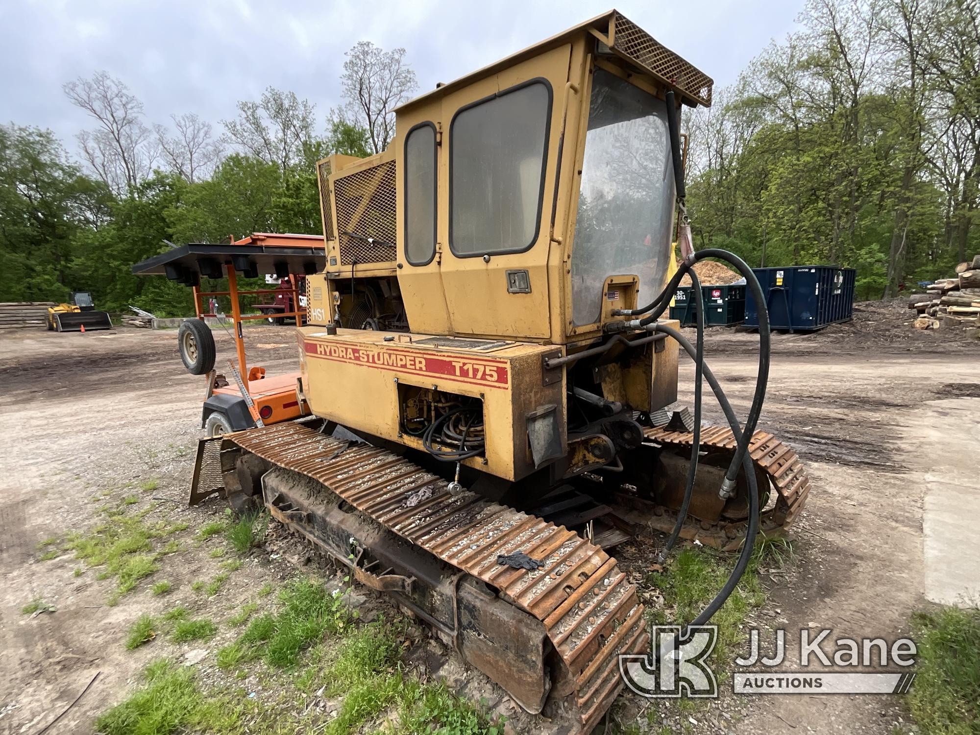 (Grand Rapids, MI) 2000 Rayco T175 Crawler Tractor Not Running, Condition Unknown) (Missing Parts) (