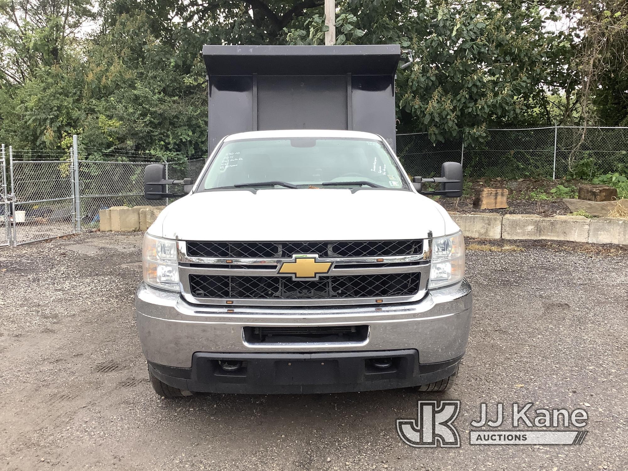 (Plymouth Meeting, PA) 2014 Chevrolet Silverado 3500HD 4x4 Dump Truck Runs Moves & Dump Operates, En