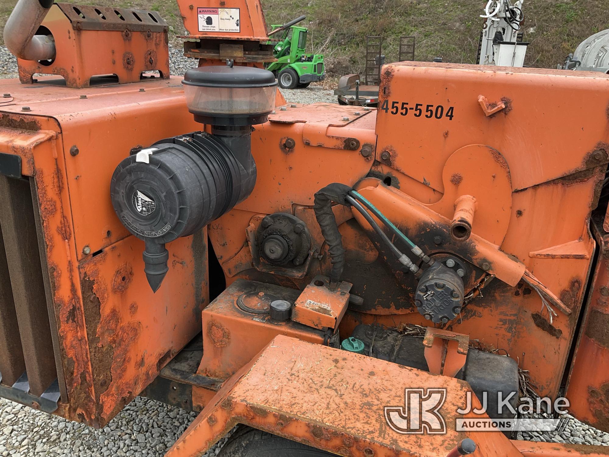 (Shrewsbury, MA) 2015 Vermeer BC1000XL Chipper (12in Drum) Runs) (Operating Condition Unknown, Rust