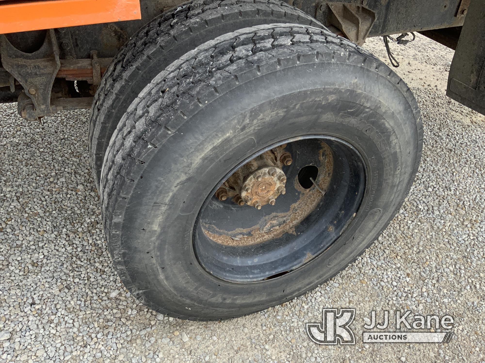 (Fort Wayne, IN) Altec LR760E70, Over-Center Elevator Bucket Truck mounted behind cab on 2013 Ford F