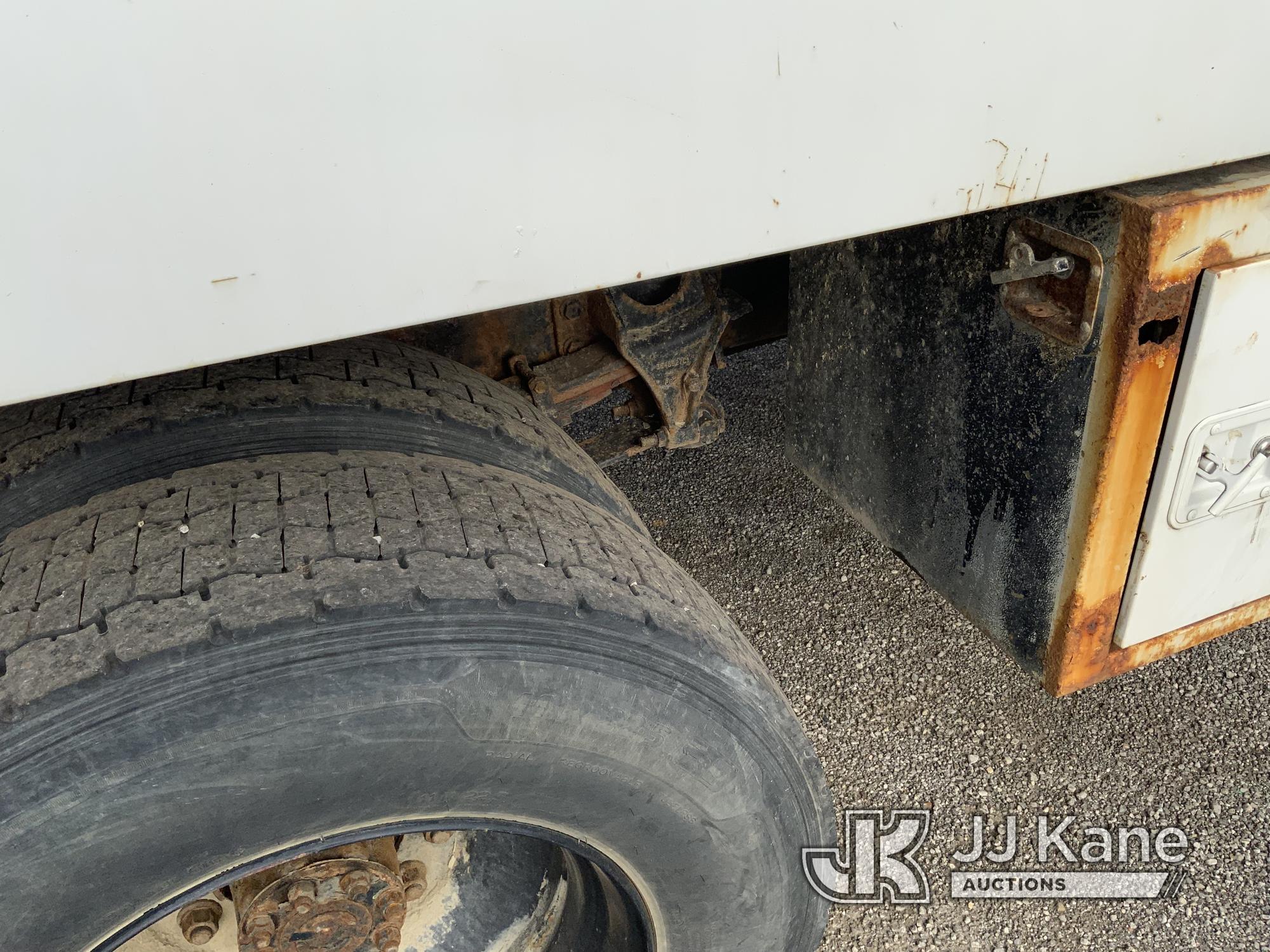 (Ashland, OH) 2012 Ford F750 Chipper Dump Truck Runs & Moves) (Seller States: Needs Brakes Replaced