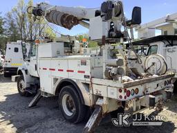 (Harmans, MD) Altec DL42T, Digger Derrick rear mounted on 2005 International 4400 Service Truck Runs