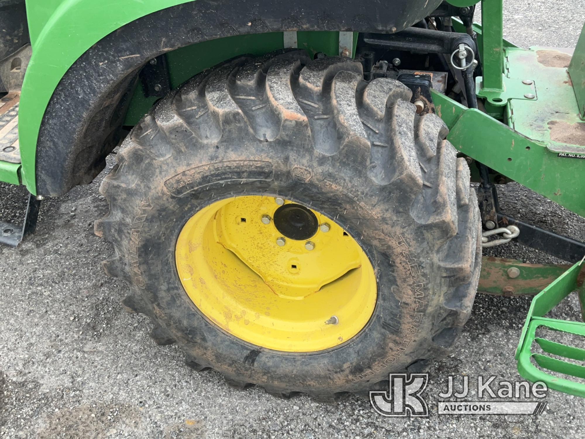 (Plymouth Meeting, PA) 2020 John Deere 2032R 4x4 Tractor Loader Backhoe Runs,Moves & Operates