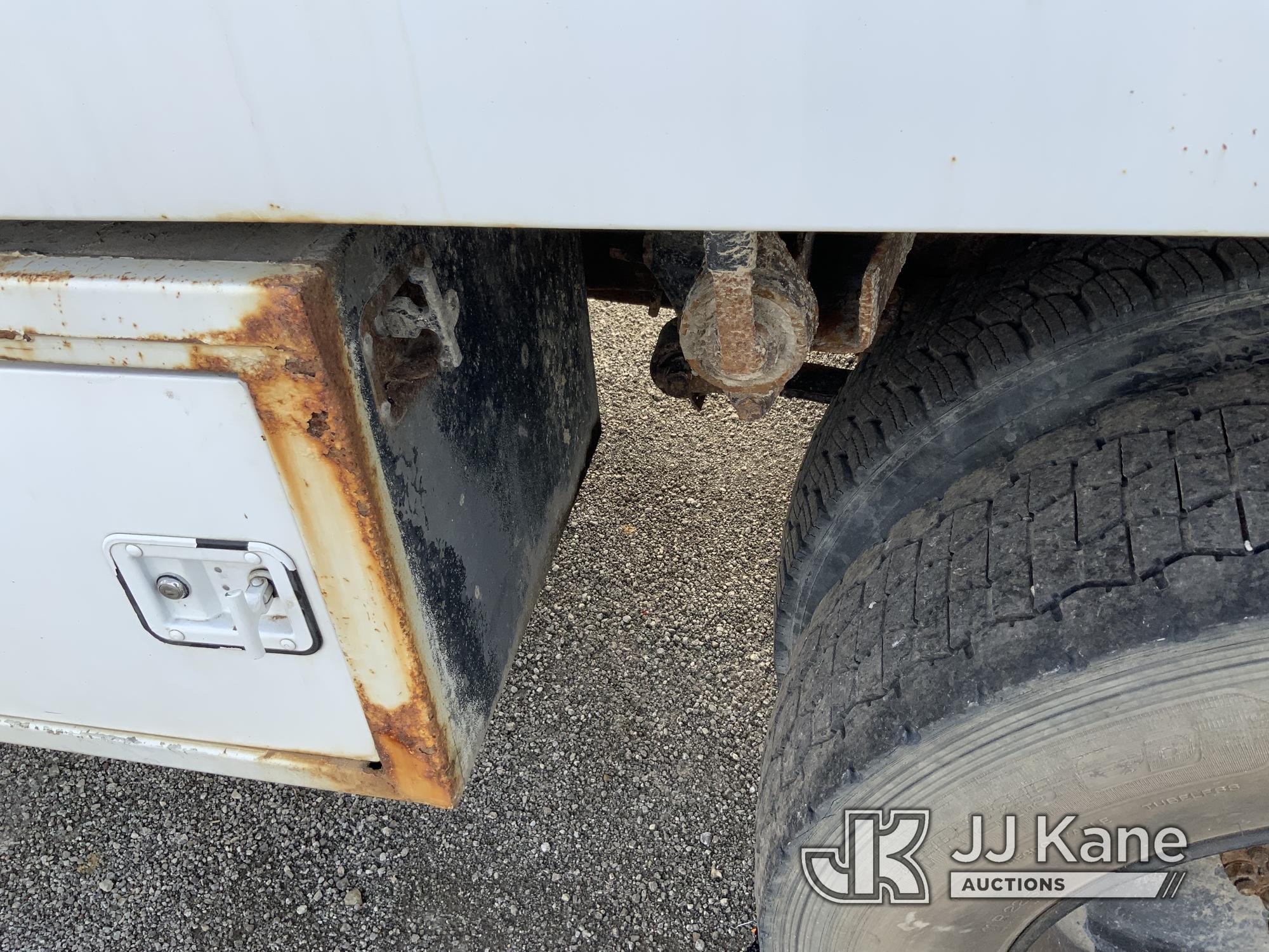 (Ashland, OH) 2012 Ford F750 Chipper Dump Truck Runs & Moves) (Seller States: Needs Brakes Replaced