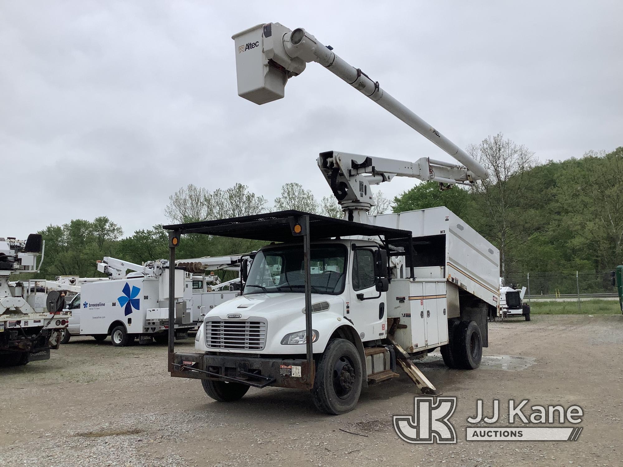 (Smock, PA) Altec LRV60/70, Over-Center Elevator Bucket mounted behind cab on 2012 Freightliner M2 1