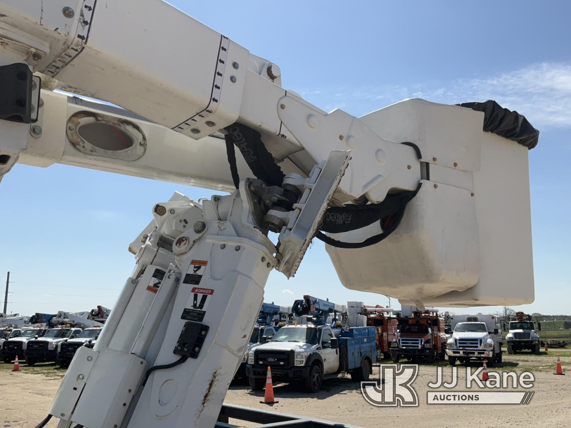 (Charlotte, MI) Altec TDA58, Articulating & Telescopic Bucket mounted on 2019 Altec TDA58 Crawler Ba