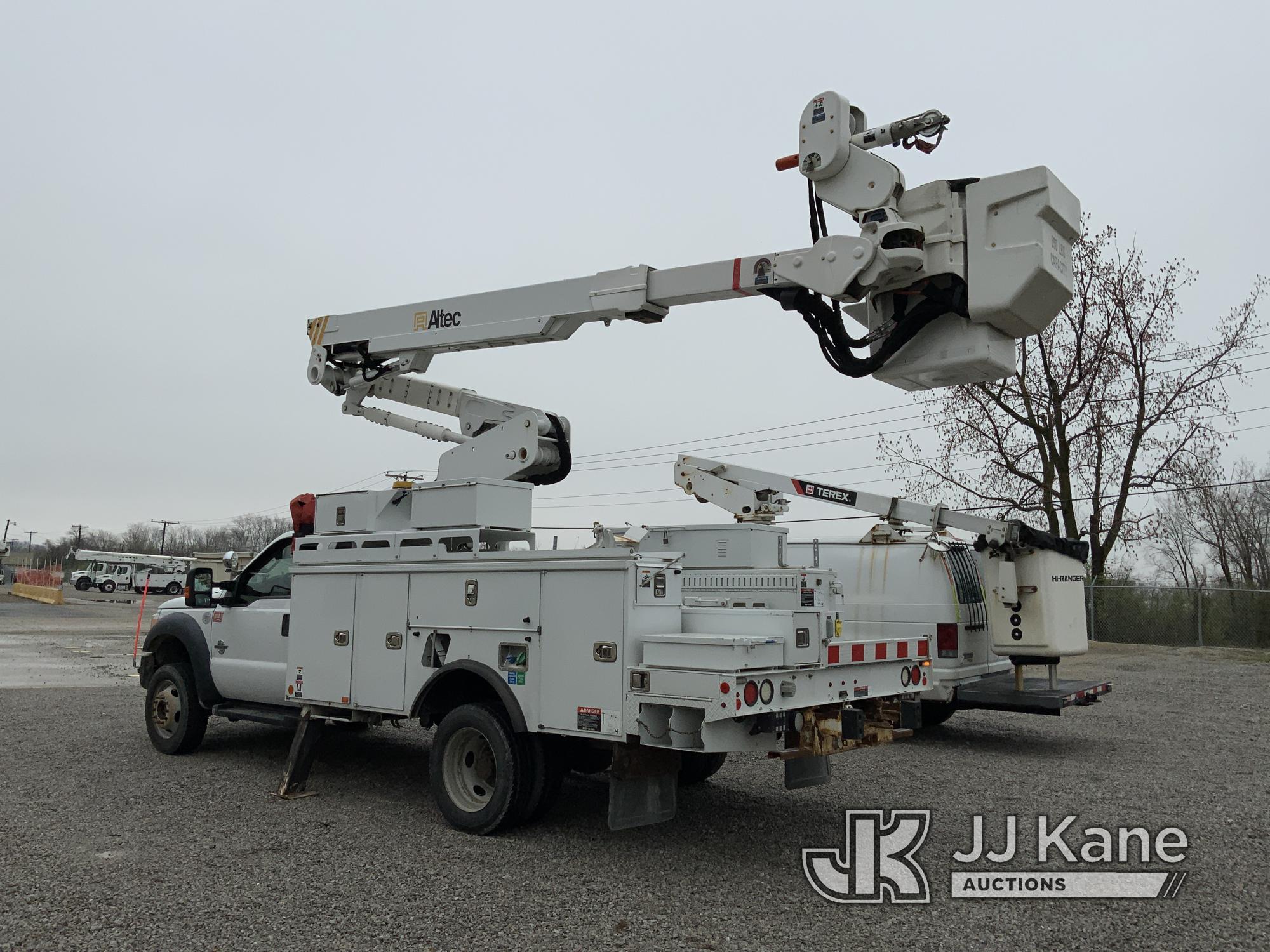 (Fort Wayne, IN) Altec AT40M, Articulating & Telescopic Material Handling Bucket Truck mounted behin