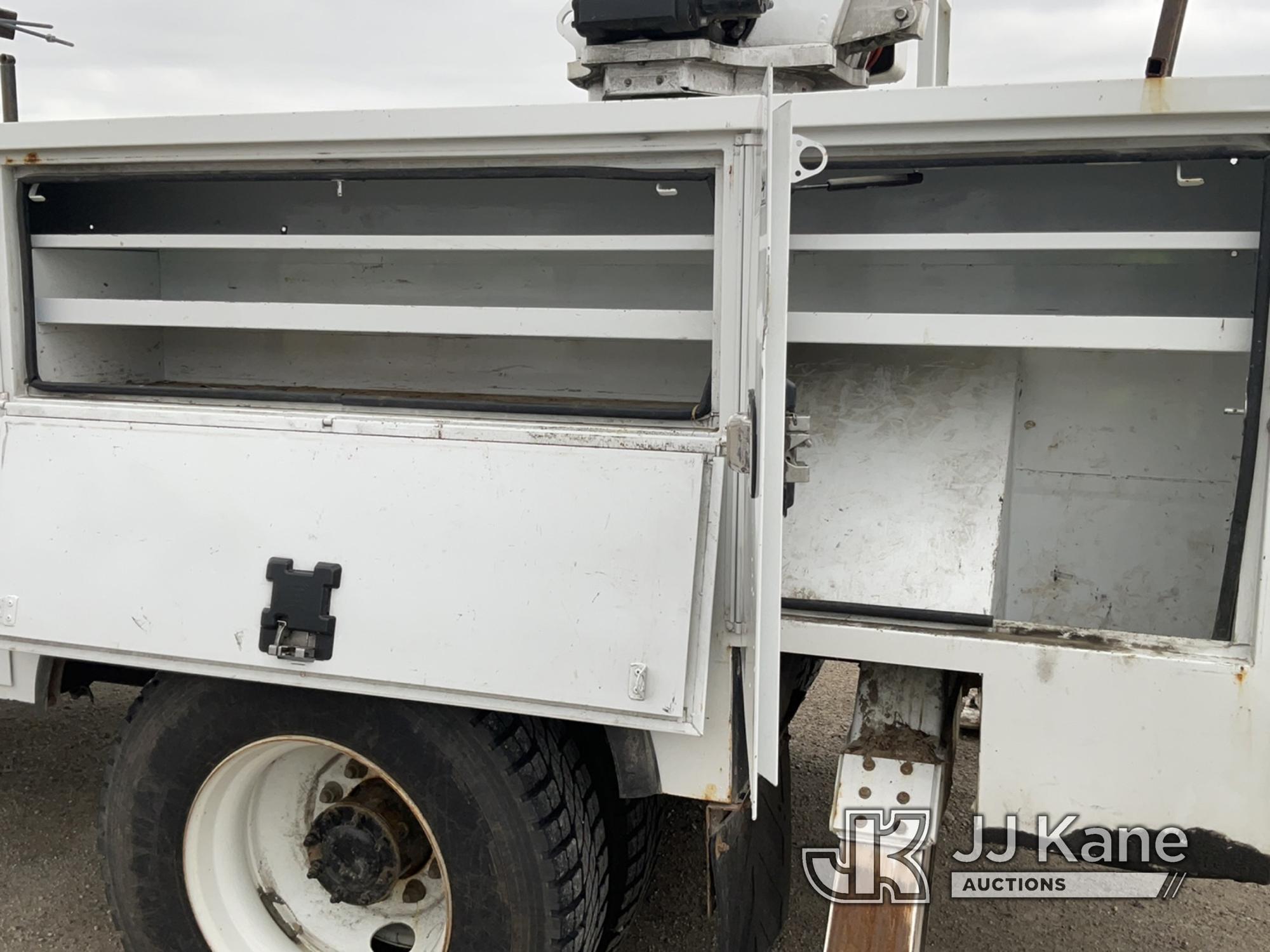 (Pataskala, OH) Altec AA55, Material Handling Bucket rear mounted on 2019 Freightliner M2 Utility Tr