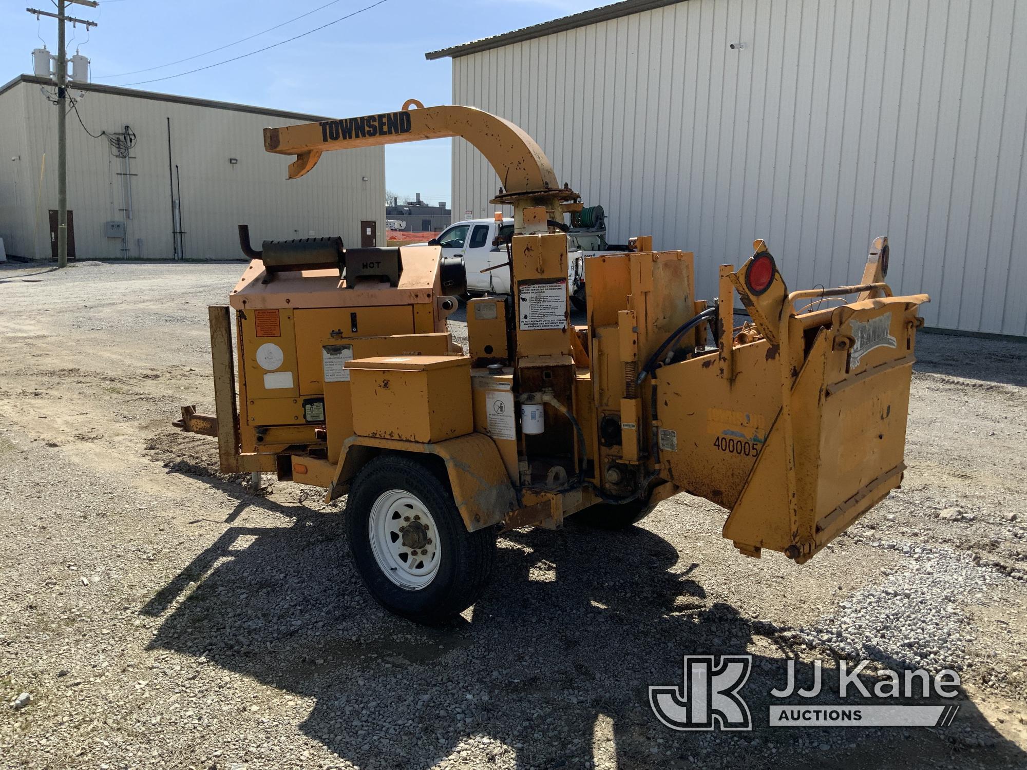 (Fort Wayne, IN) 2000 Bandit Performance 200 Chipper (12in Disc), trailer mtd. NO TITLE) (Not Runnin