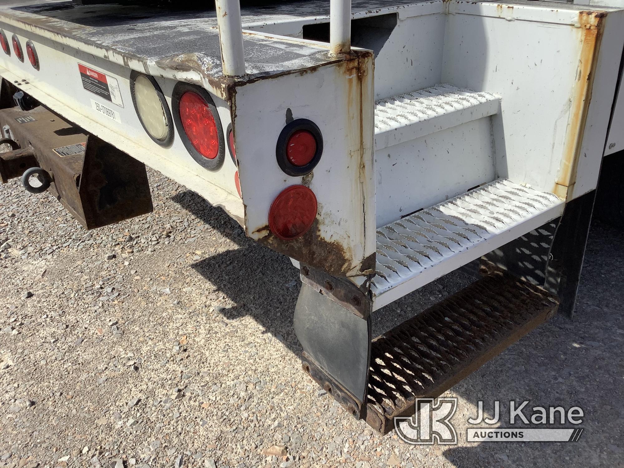 (Smock, PA) Altec AT248F, Articulating & Telescopic Bucket center mounted on 2015 RAM 5500 Enclosed