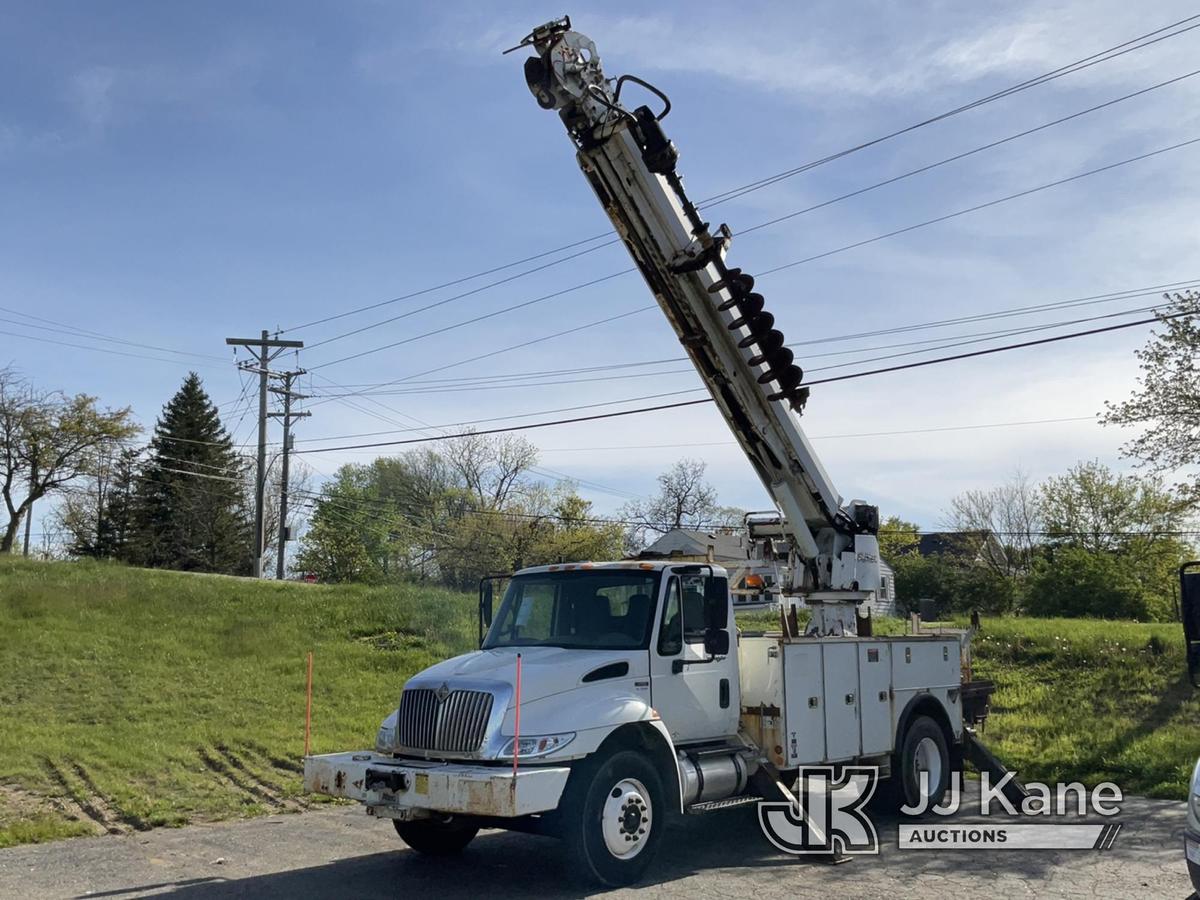 (Miamisburg, OH) Altec DM47-TR, Digger Derrick rear mounted on 2009 International 4300 Utility Truck