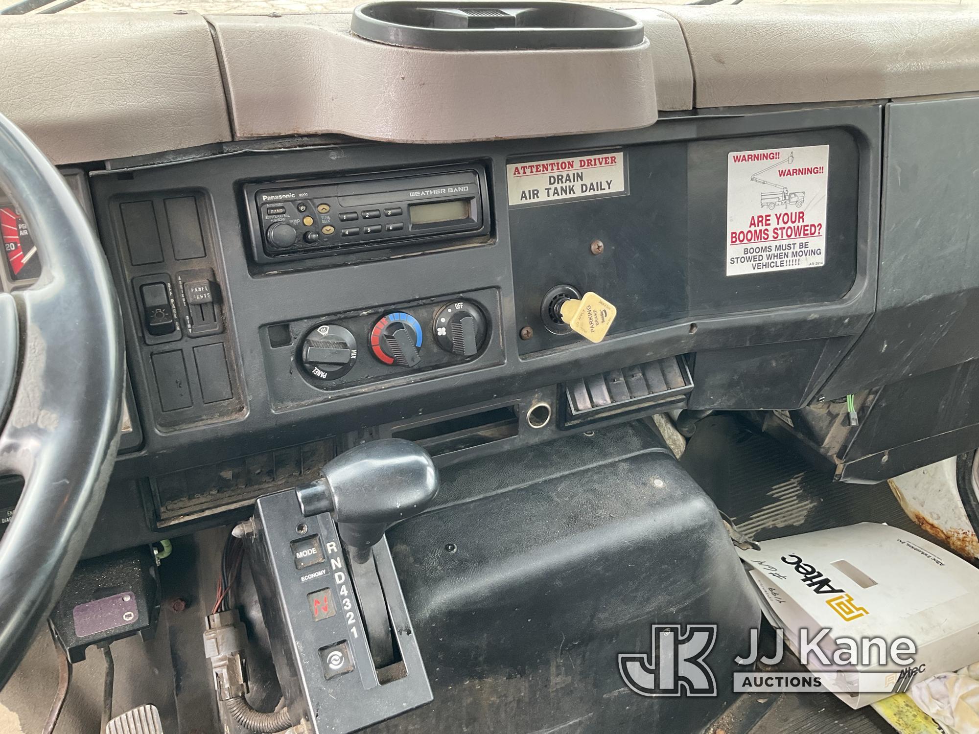 (Wells, ME) Altec D947-BR, Digger Derrick rear mounted on 1999 International 4900 Flatbed/Utility Tr