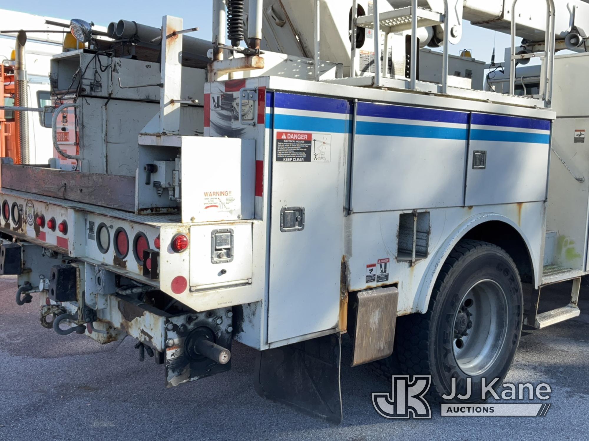 (Chester Springs, PA) Altec A55-OC, Material Handling Bucket Truck mounted on 2008 Freightliner M2 1