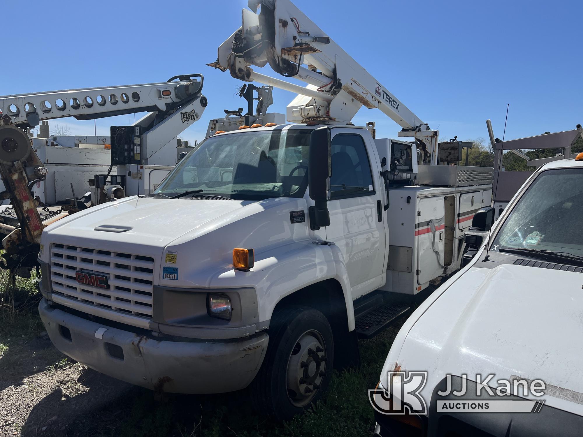 (Bellport, NY) Terex TCP36, Articulating & Telescopic Non-Insulated Bucket Truck mounted on 2007 GMC