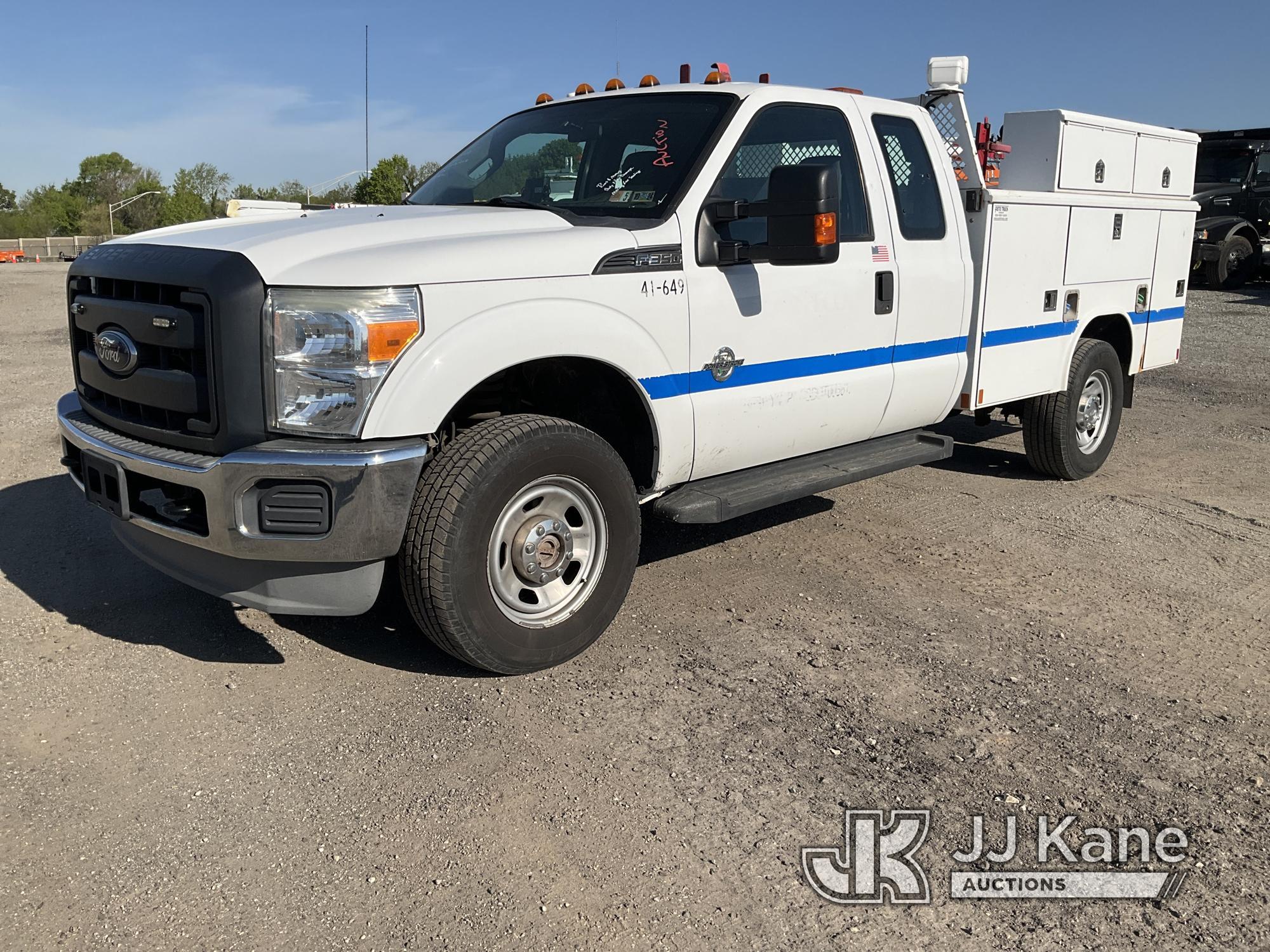 (Plymouth Meeting, PA) 2013 Ford F350 4x4 Extended-Cab Service Truck Runs & Moves, Missing Rear Seat