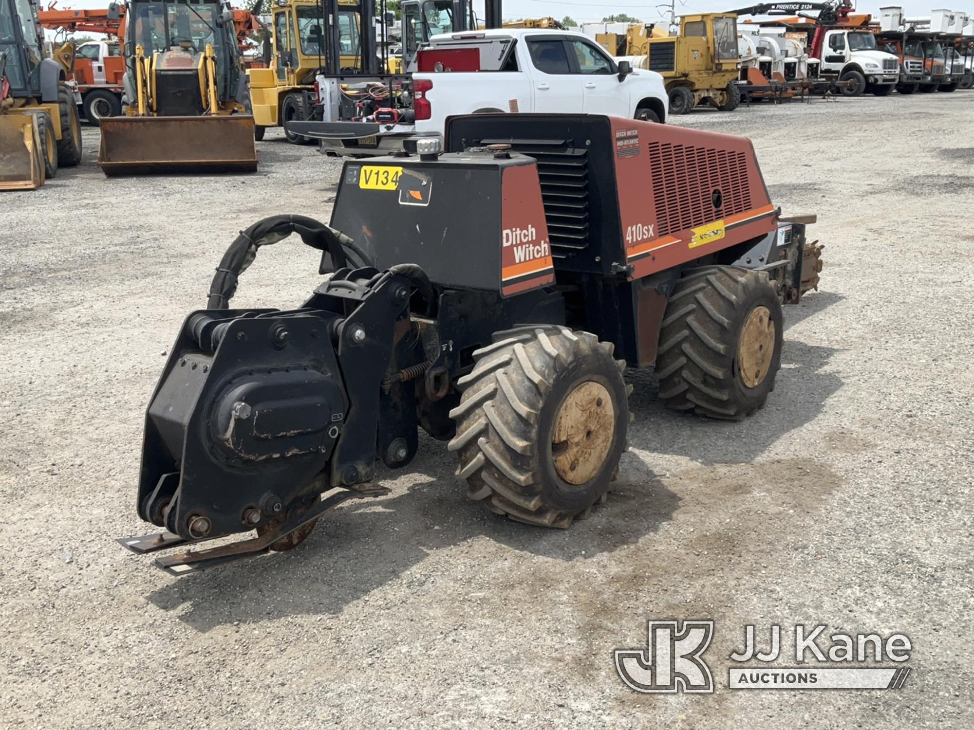 (Plymouth Meeting, PA) 2006 Ditch Witch 410SX Rubber Tired Vibratory Cable Plow/Trencher Runs, Moves