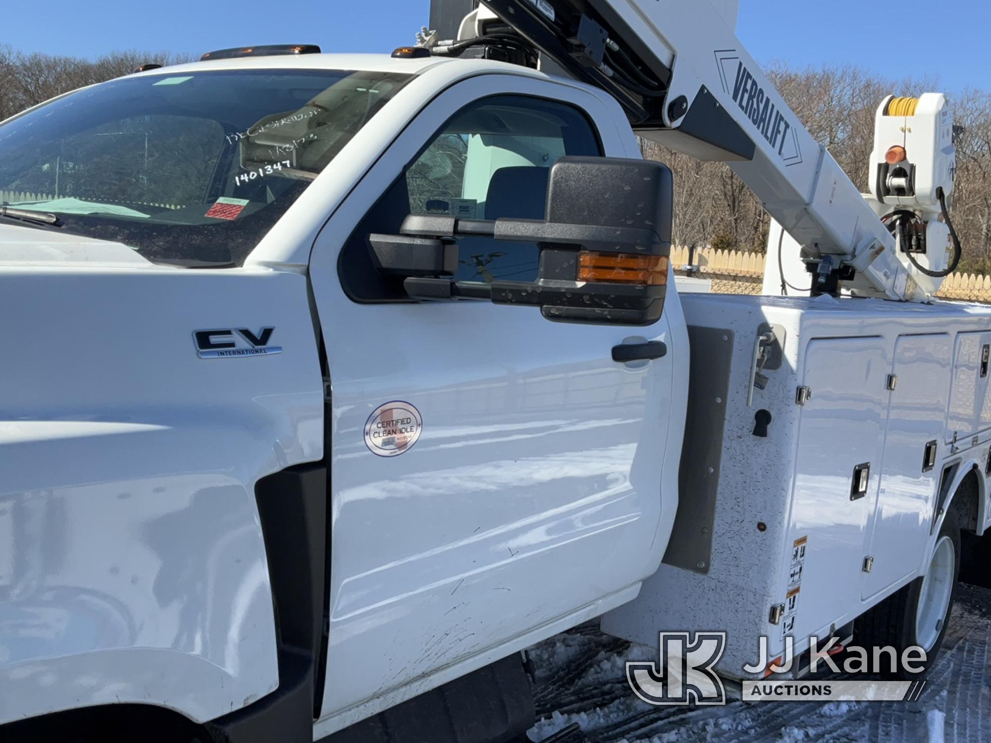 (Kings Park, NY) Versalift VST-40I, Articulating & Telescopic Material Handling Bucket Truck mounted