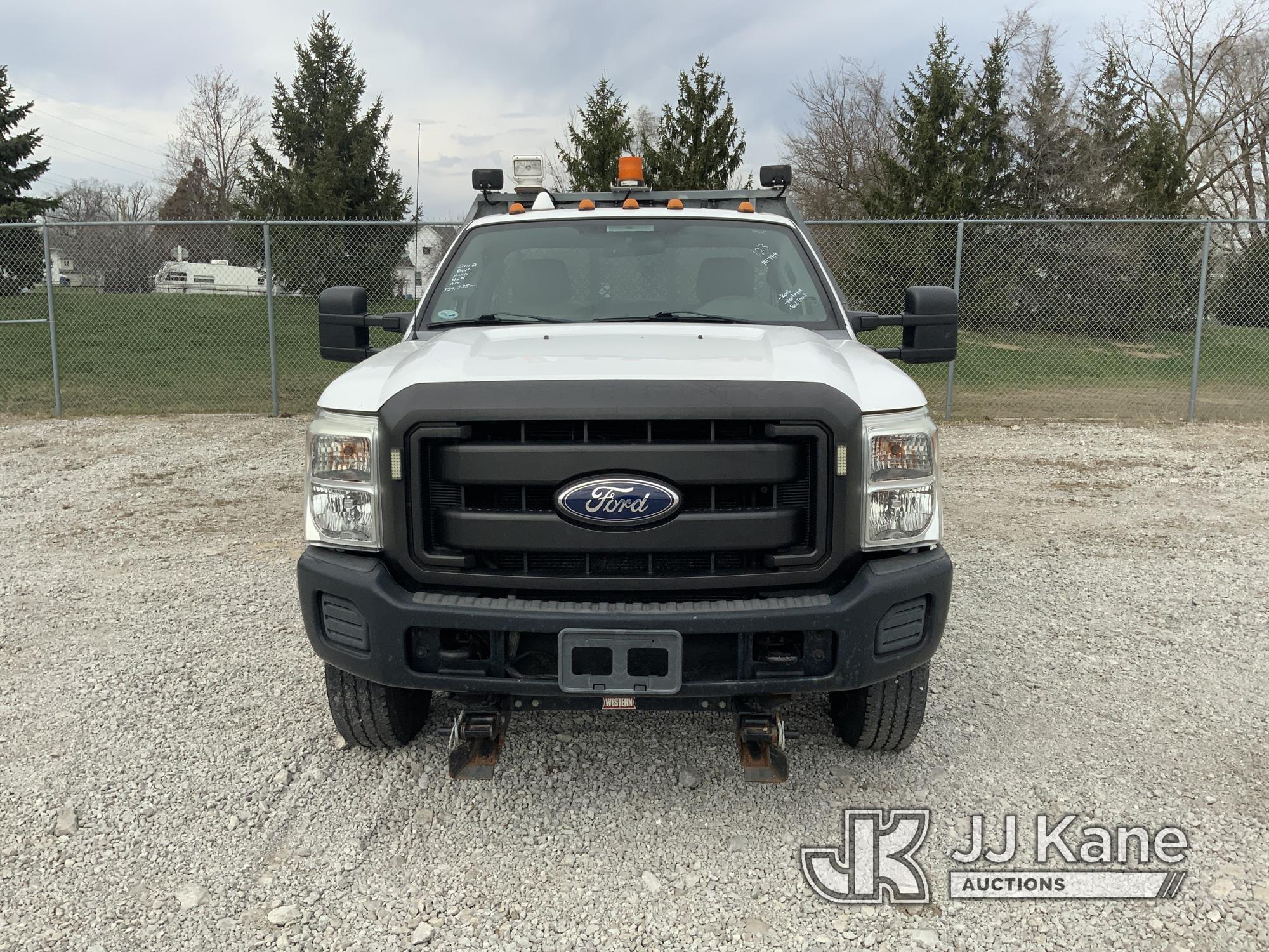 (Fort Wayne, IN) 2012 Ford F350 4x4 Flatbed Truck Runs) (Will Not Move, Bad Transmission