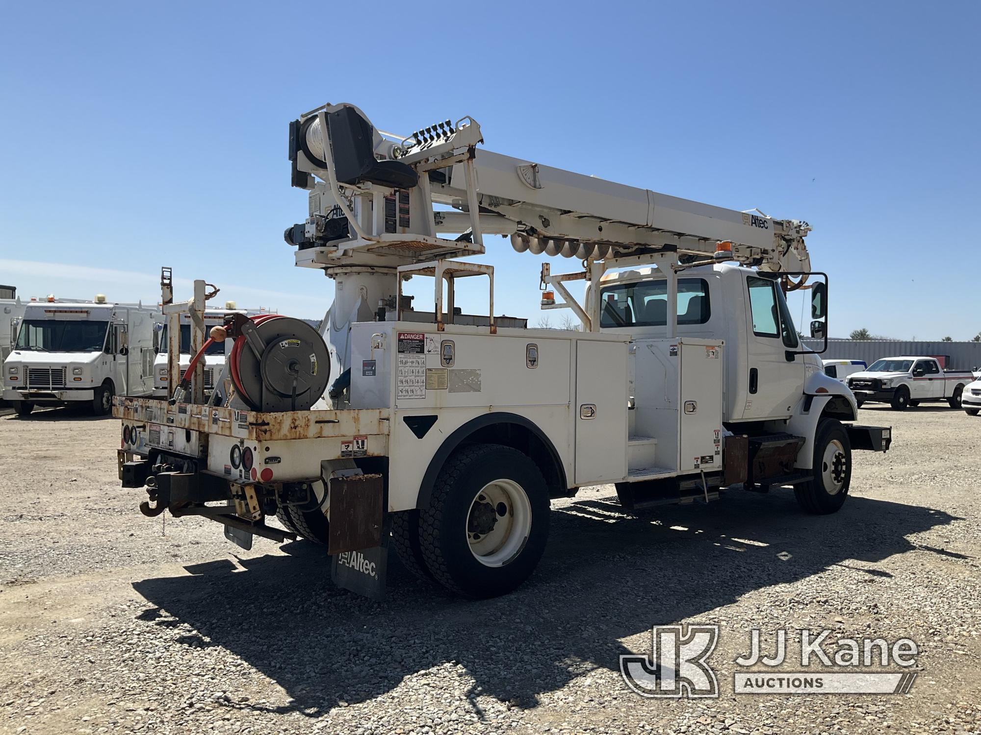 (Shrewsbury, MA) Altec DM47B-TR, Digger Derrick rear mounted on 2019 International Durastar 4300 Fla