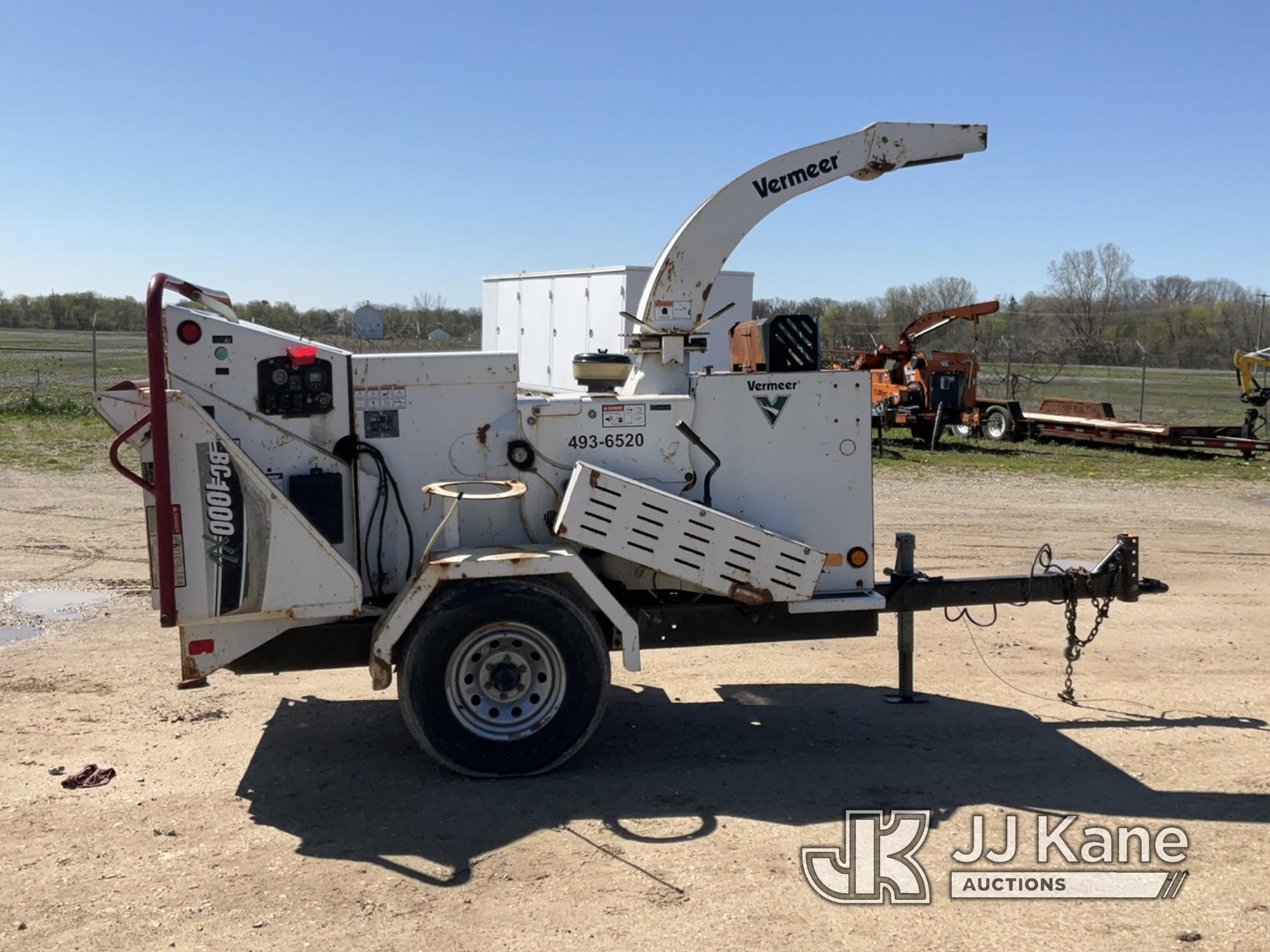 (Charlotte, MI) 2016 Vermeer BC1000XL Chipper (12in Drum) Runs, Clutch Engages, Key Broken Off In Ig