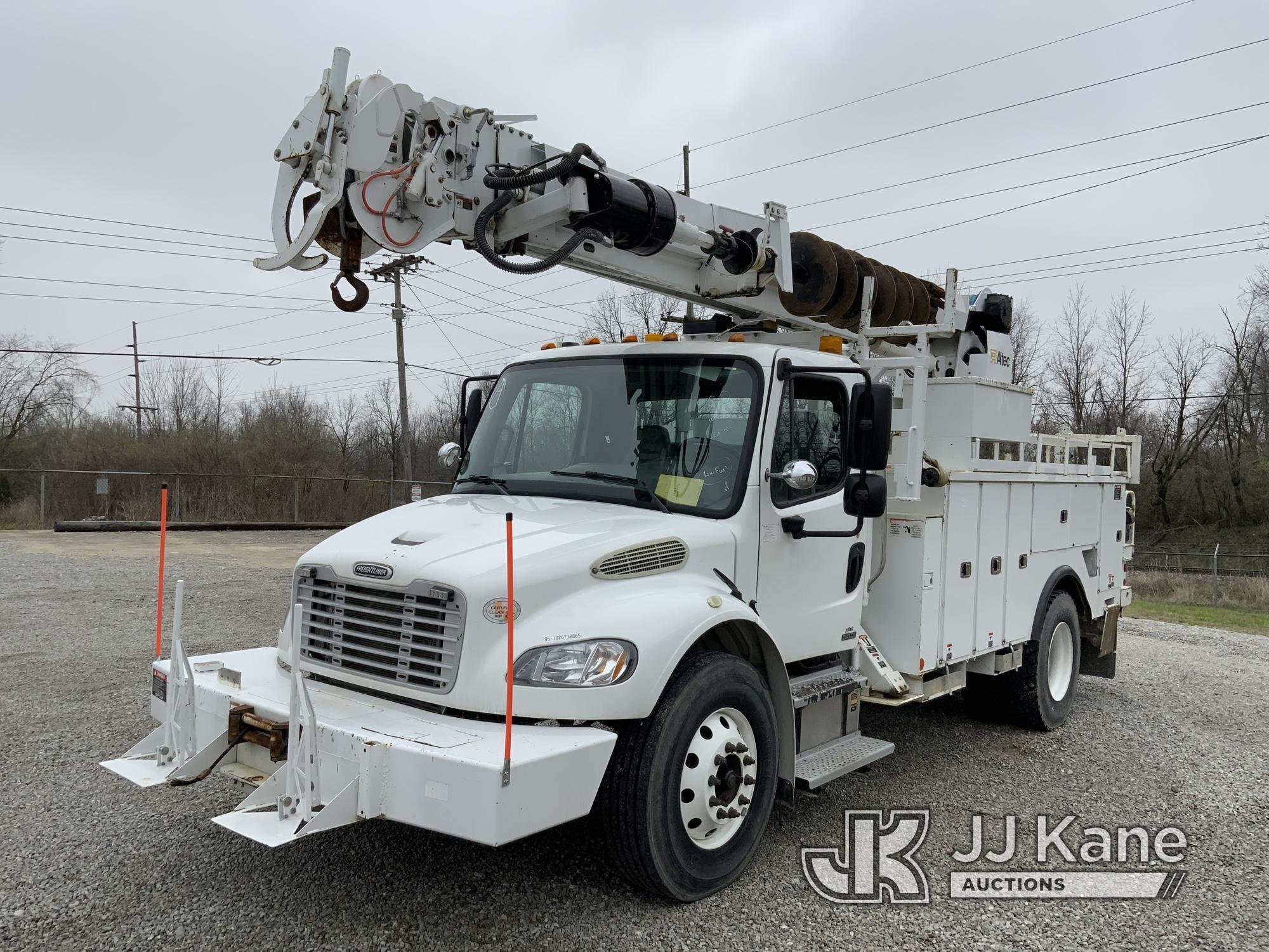 (Fort Wayne, IN) Altec DM47-TR, Digger Derrick rear mounted on 2010 Freightliner M2 106 Utility Truc