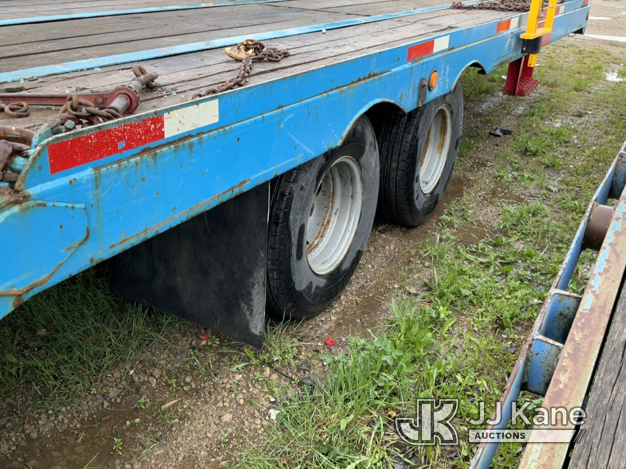 (Charlotte, MI) 2000 Allegheny FB-12T T/A Tagalong Flatbed Trailer Jack Operates