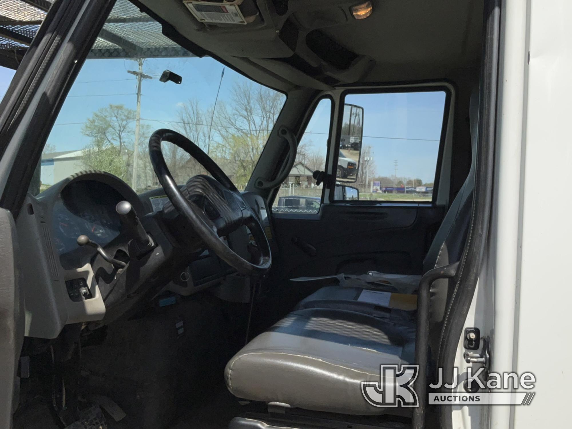 (Charlotte, MI) Altec LRV-56, Over-Center Bucket Truck mounted behind cab on 2009 International 4300