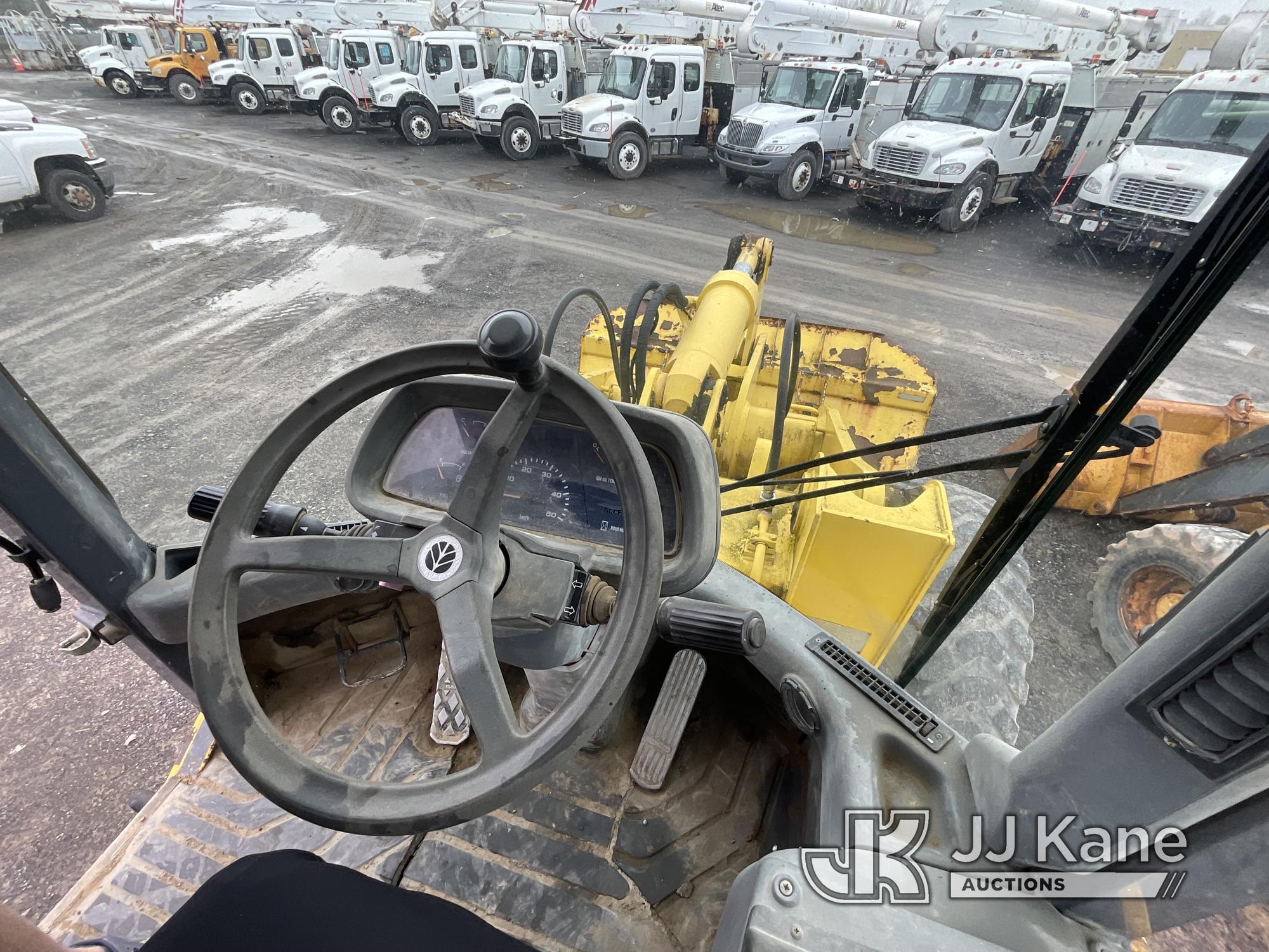 (Rome, NY) 2004 New Holland LW130 Articulating Wheel Loader runs, moves, & operates - per seller: ne