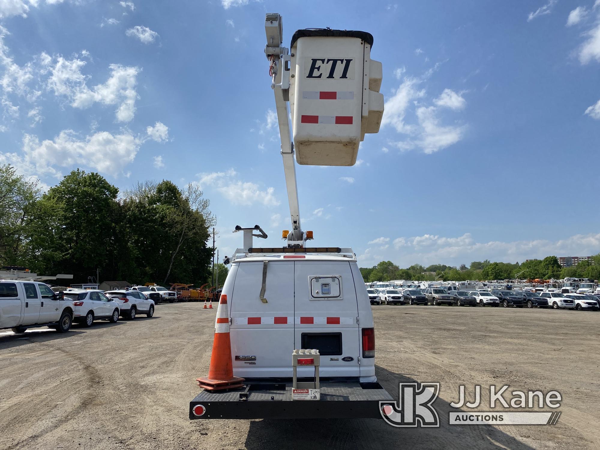 (Plymouth Meeting, PA) ETI ETT29-SNV, Telescopic Non-Insulated Bucket Van mounted on 2013 Ford E350