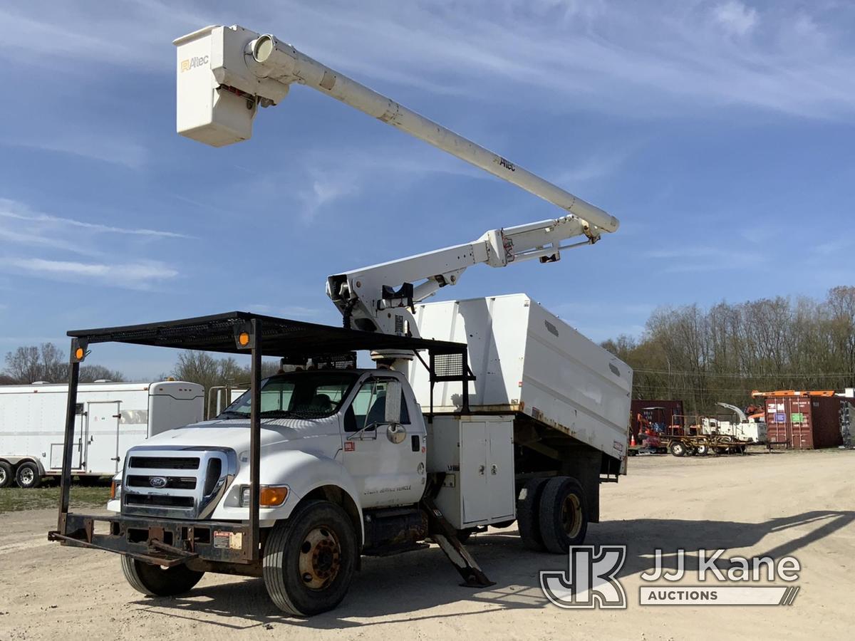 (Charlotte, MI) Altec LRV55, Over-Center Bucket Truck mounted behind cab on 2010 Ford F750 Chipper D