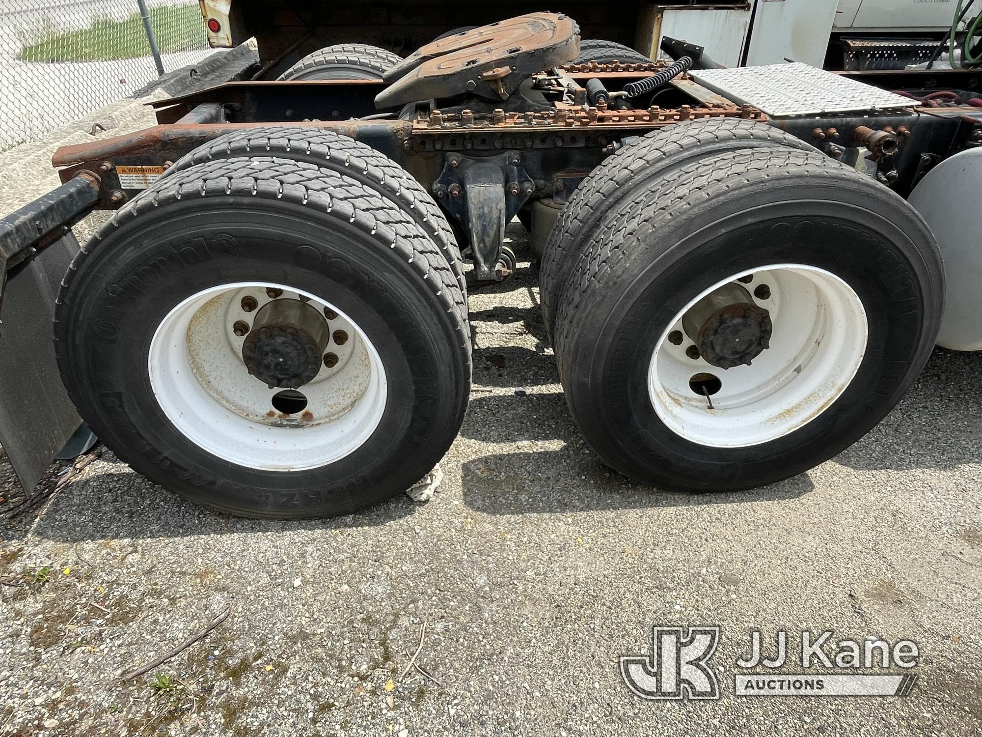 (Plymouth Meeting, PA) 2011 Freightliner Cascadia 125 T/A Truck Tractor Runs, Will Not Move Not Buil