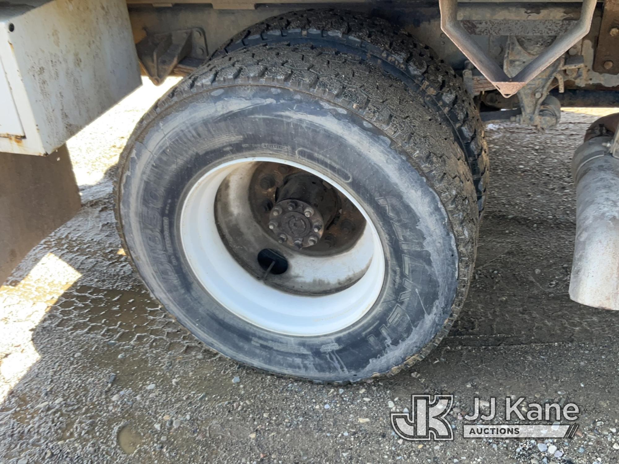 (Charlotte, MI) Altec LR756, Over-Center Bucket Truck mounted behind cab on 2013 Ford F750 Chipper D