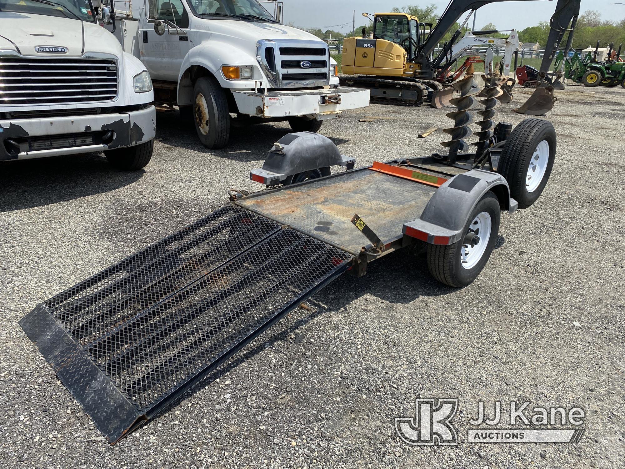 (Plymouth Meeting, PA) 2002 Toro Dingo TX-420 Walk Behind Crawler Skid Steer Loader W/ Support Trail