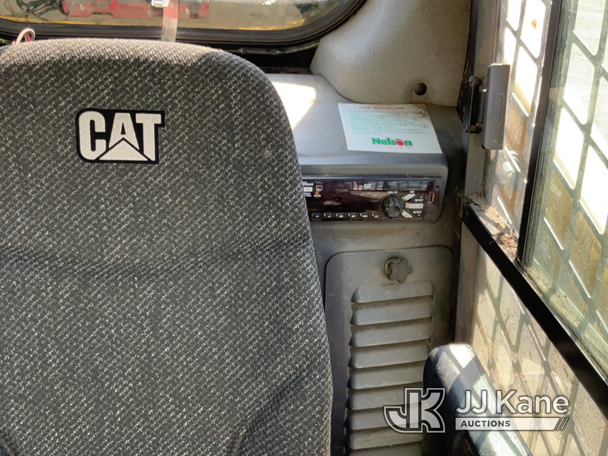 (Charlotte, MI) 2018 Caterpillar 299D Skid Steer Loader Runs, Moves, Loader Operates. Seller States: