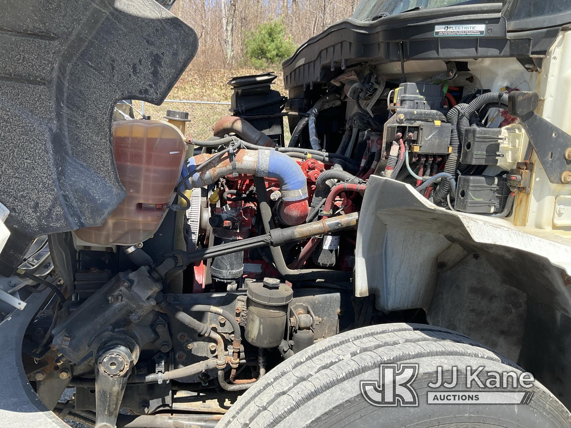 (Shrewsbury, MA) Altec DM47B-TR, Digger Derrick rear mounted on 2019 International Durastar 4300 Fla