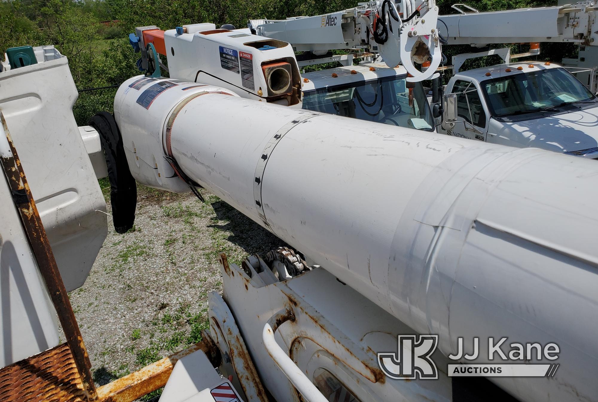 (Indianapolis, IN) Altec AA55, Material Handling Bucket Truck rear mounted on 2019 International 430