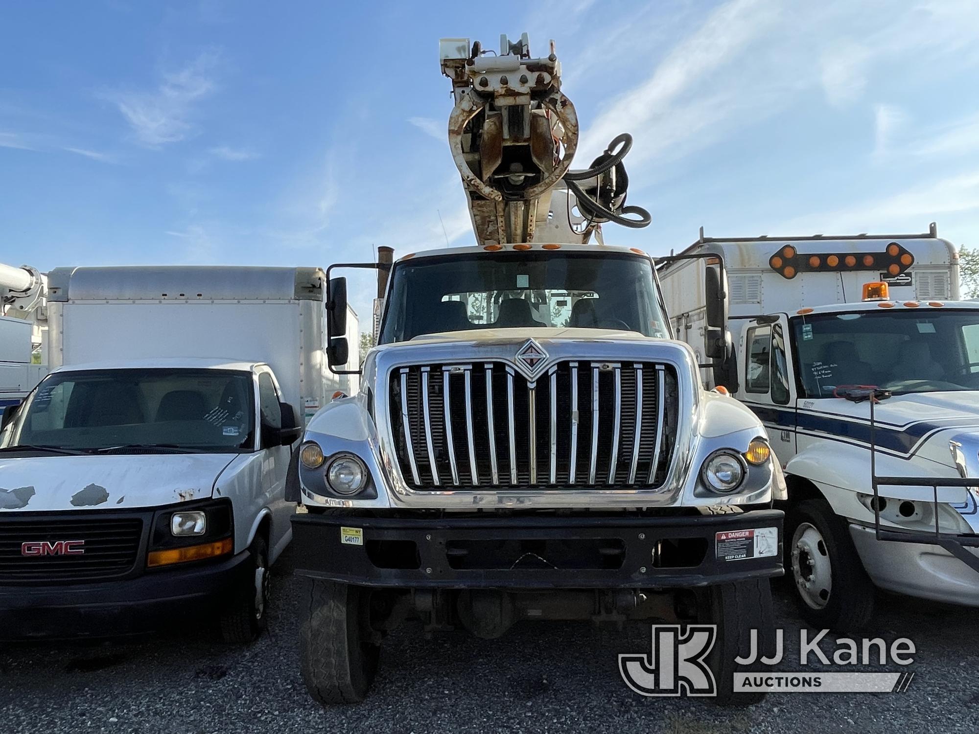 (Plymouth Meeting, PA) Altec DM47-TR, Digger Derrick rear mounted on 2008 International 7300 4x4 Uti