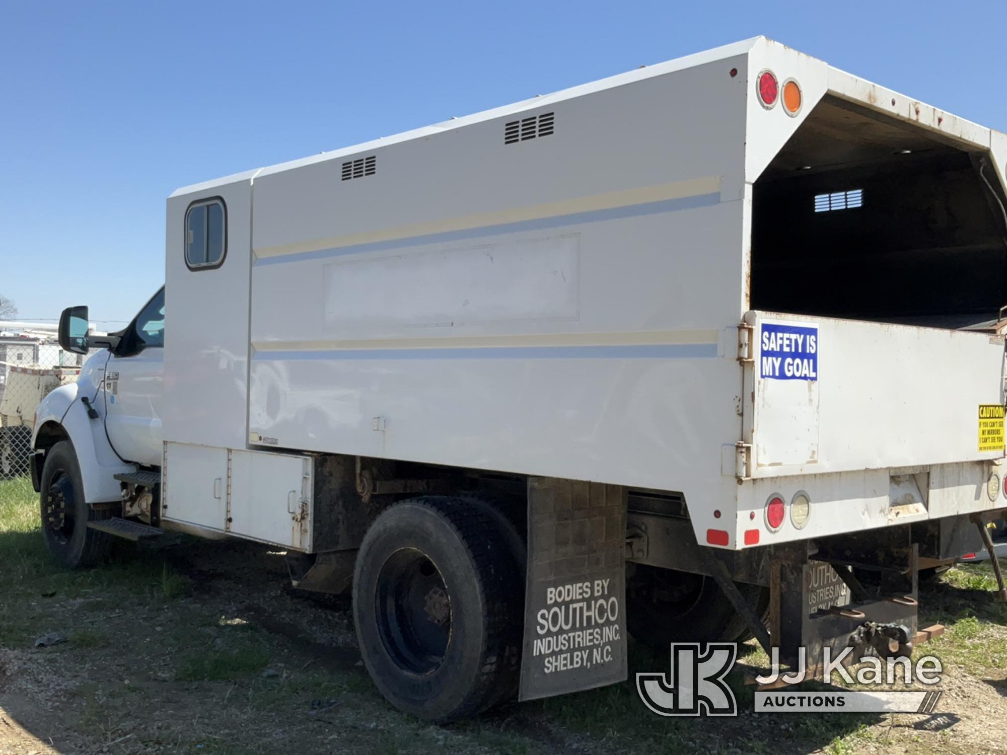 (Charlotte, MI) 2012 Ford F650 Chipper Dump Truck Condition Unknown, No Crank with Jump, BUYER LOAD.