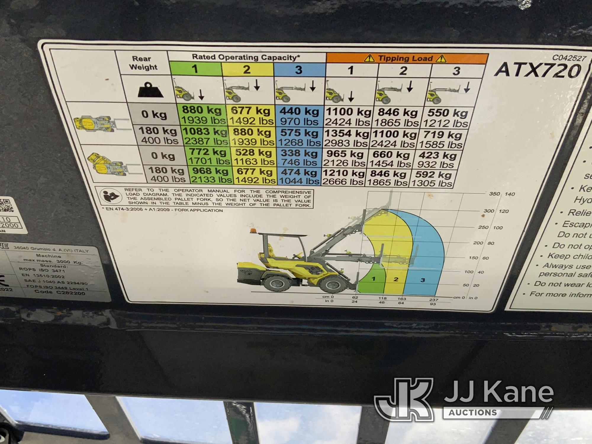 (Newburgh, IN) 2022 Vermeer ATX720 Compact Articulated Loader Runs & Operates) (Wrench Light On