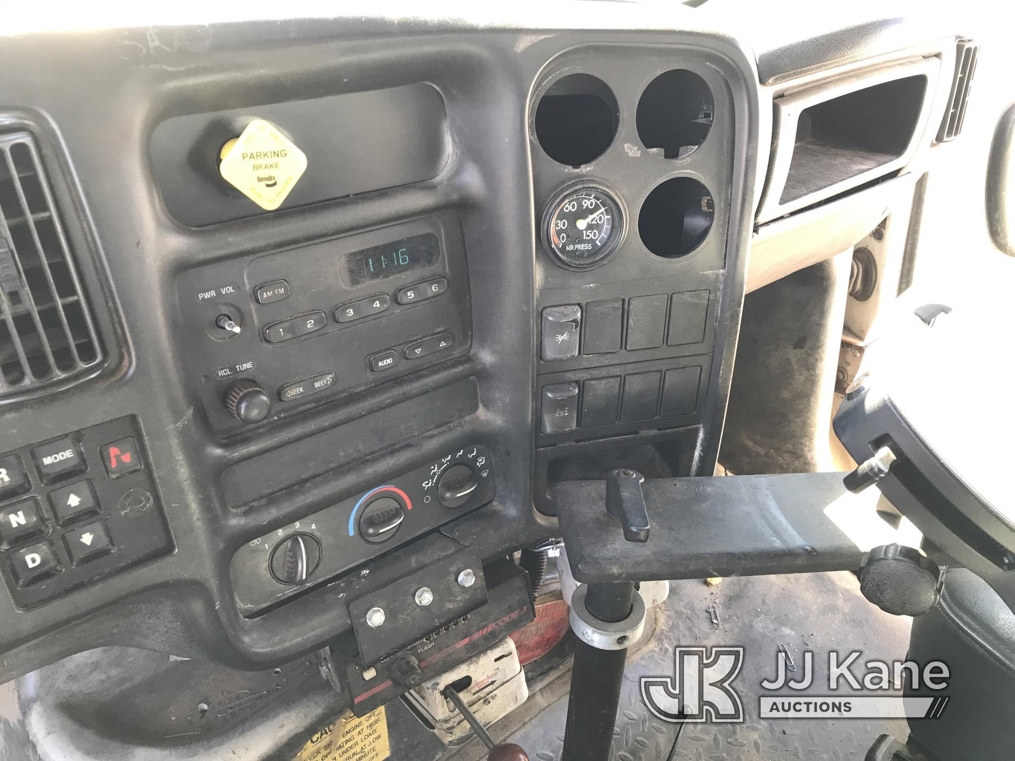 (Plymouth Meeting, PA) 2003 GMC C7500 Crew-Cab Enclosed Utility Truck Runs & Moves, Check Engine Lig