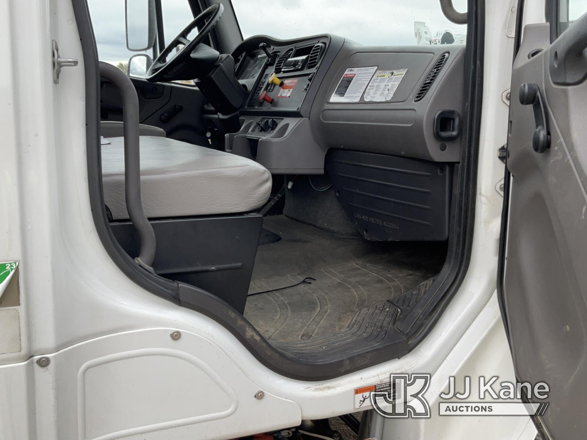 (Pataskala, OH) Altec AA55, Material Handling Bucket Truck rear mounted on 2019 Freightliner M2 Util