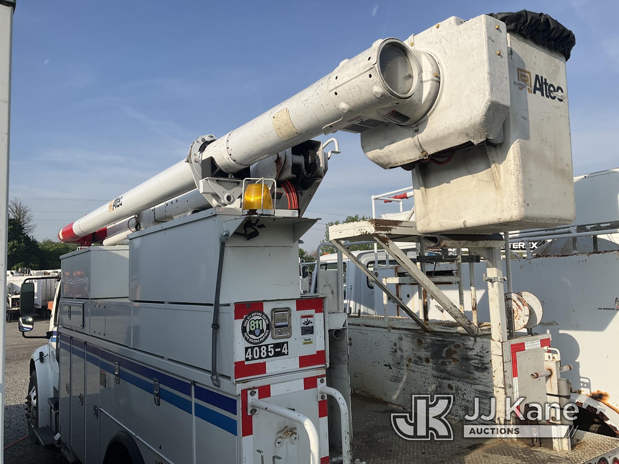 (Plymouth Meeting, PA) Altec LRV-55, Over-Center Bucket Truck center mounted on 2011 Freightliner M2