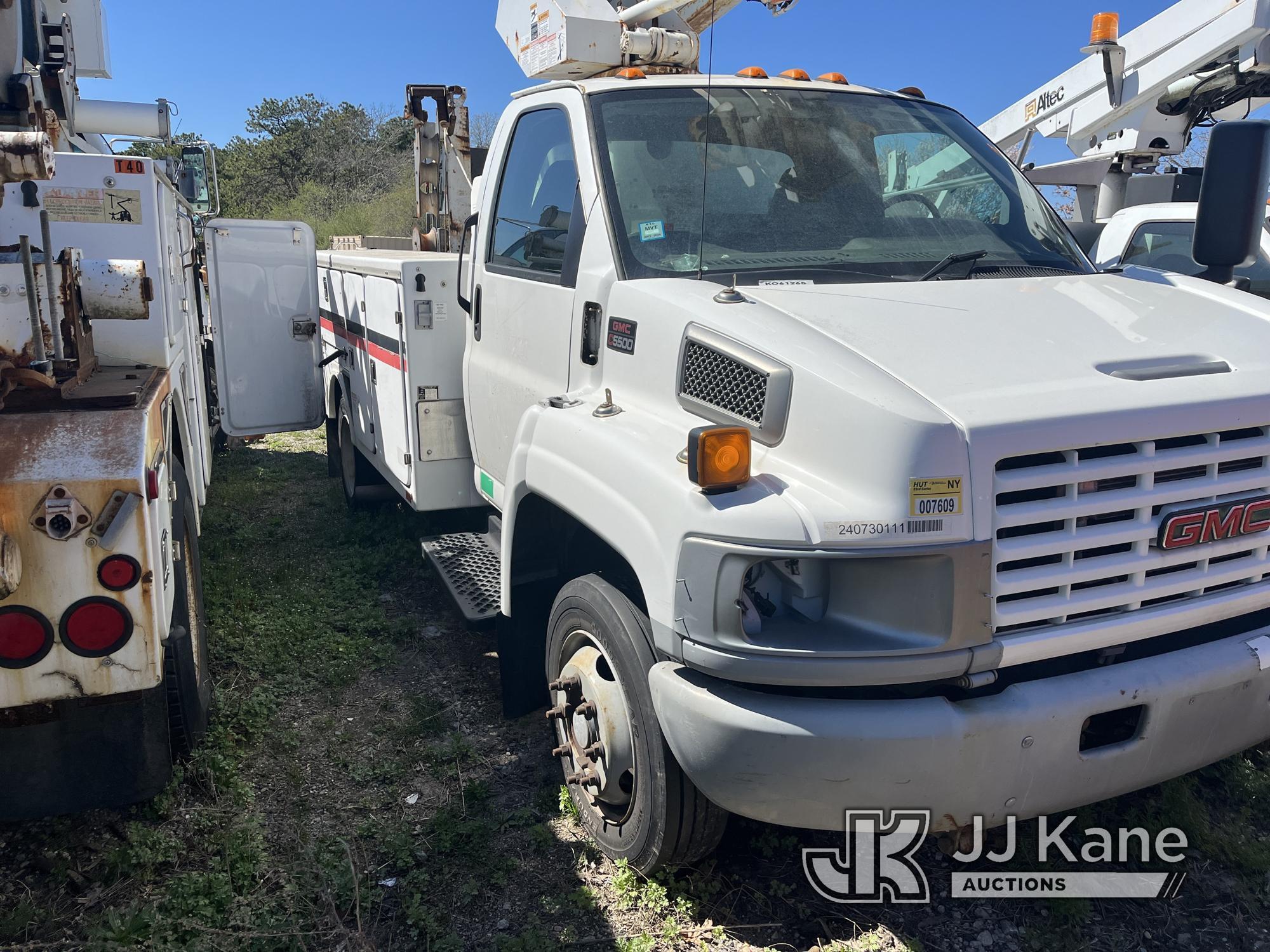 (Bellport, NY) Terex TCP36, Articulating & Telescopic Non-Insulated Bucket Truck mounted on 2007 GMC