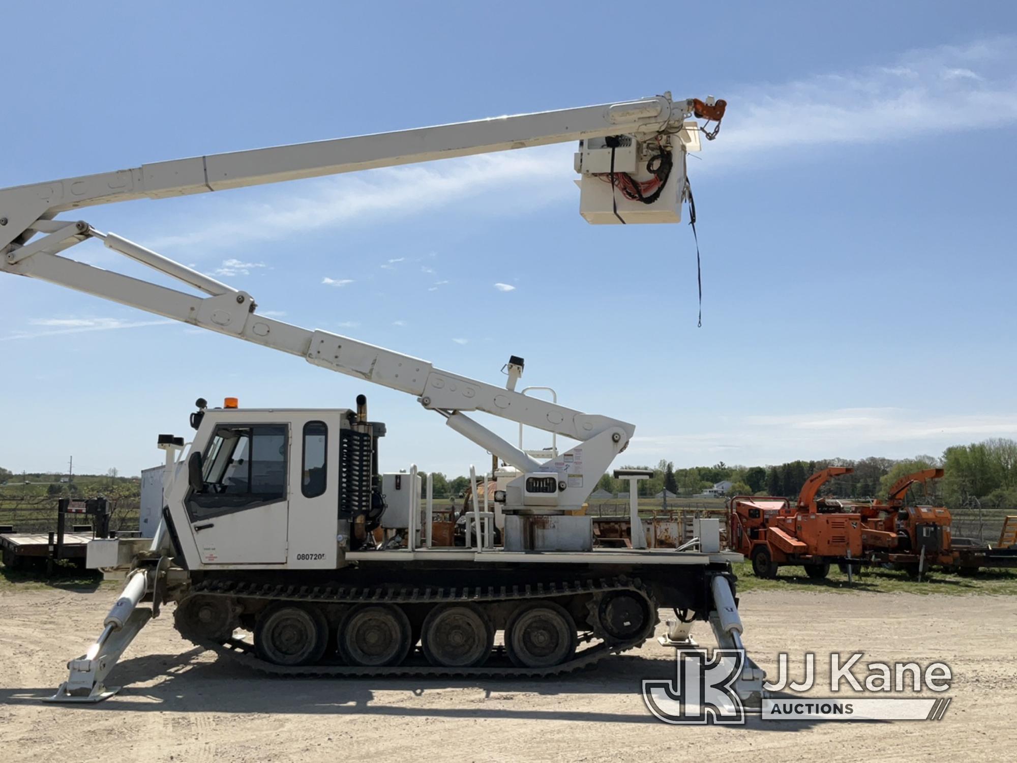 (Charlotte, MI) Lift-All LOM10-55-2MS, Material Handling Bucket center mounted on Camoplast GT1600HY