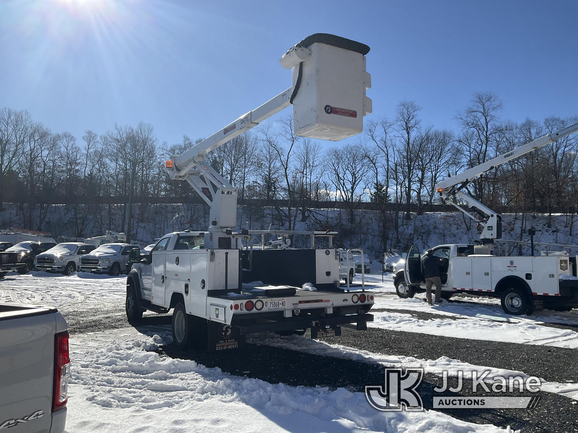 (Kings Park, NY) ETI ETC35SNT, Articulating & Telescopic Non-Insulated Bucket Truck mounted behind c