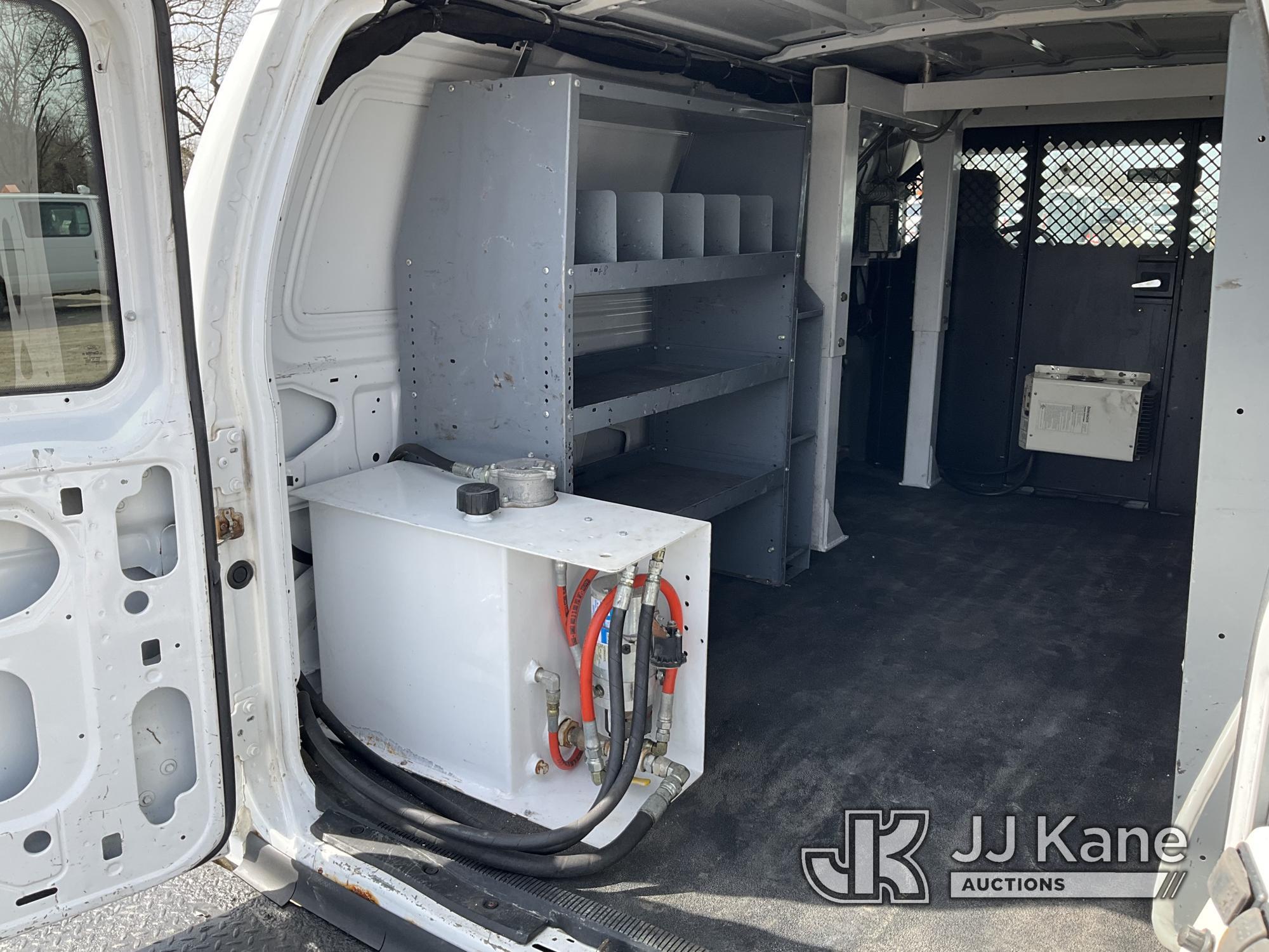 (Plymouth Meeting, PA) ETI ETT29-SNV, Telescopic Non-Insulated Bucket Van mounted on 2008 Ford E350