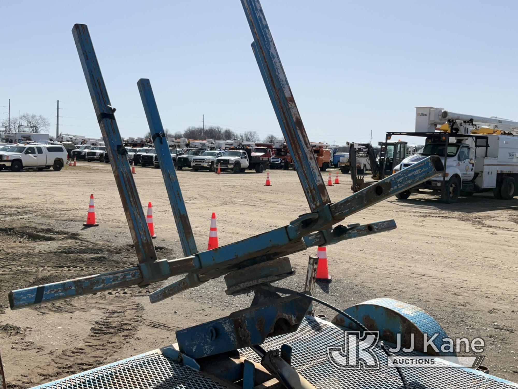 (Charlotte, MI) 1999 Butler BCP3500 Coil Pipe Trailer Operates