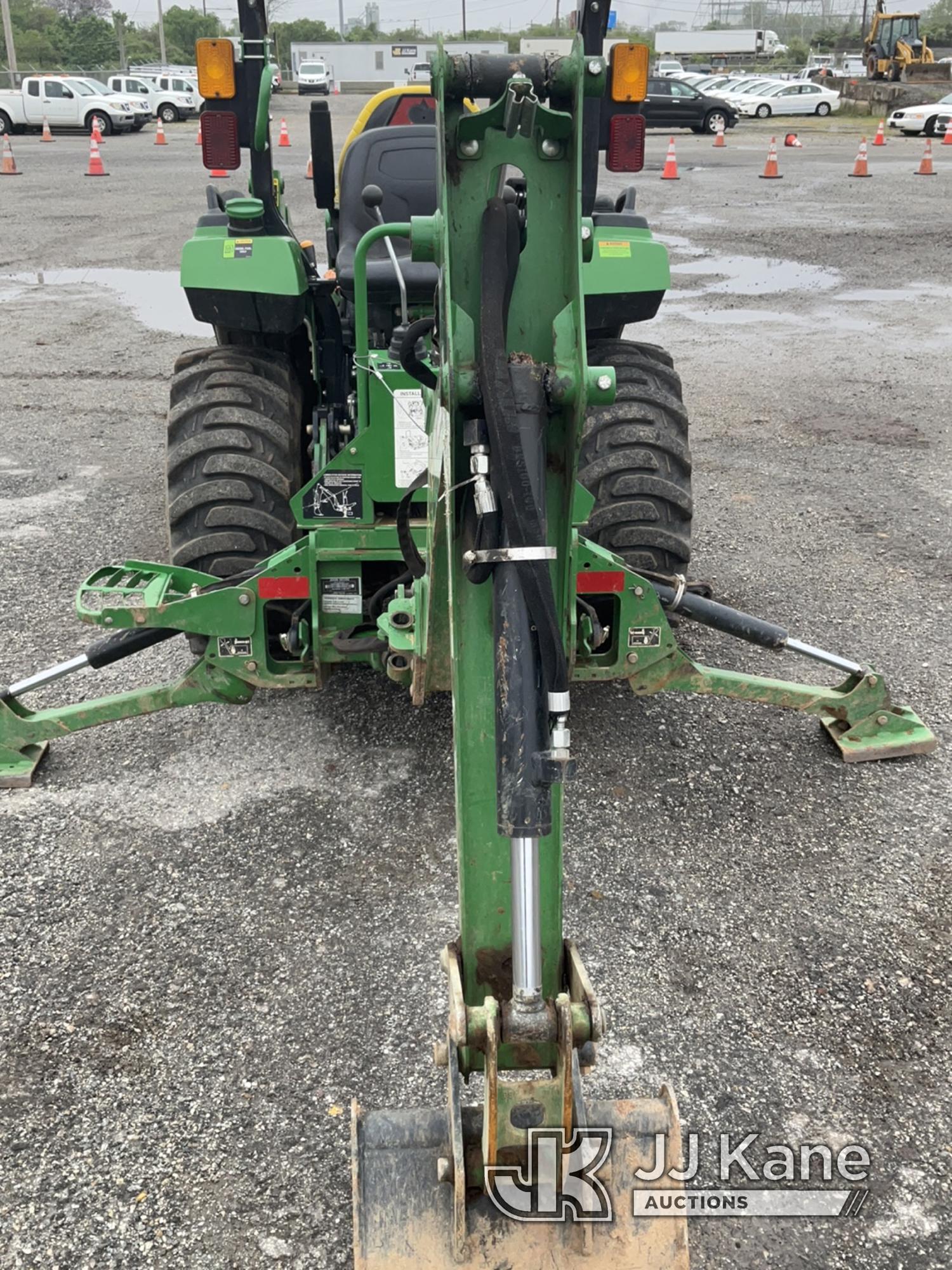 (Plymouth Meeting, PA) 2020 John Deere 2032R 4x4 Tractor Loader Backhoe Runs,Moves & Operates