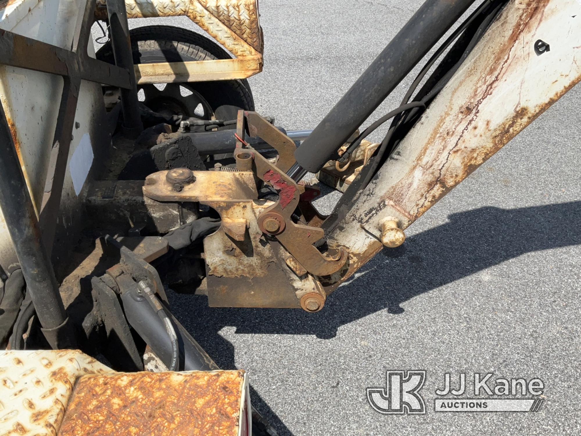 (Chester Springs, PA) 2006 RHM GF6LM Towable Backhoe No Title) (Runs & Moves) (Inspection and Remova